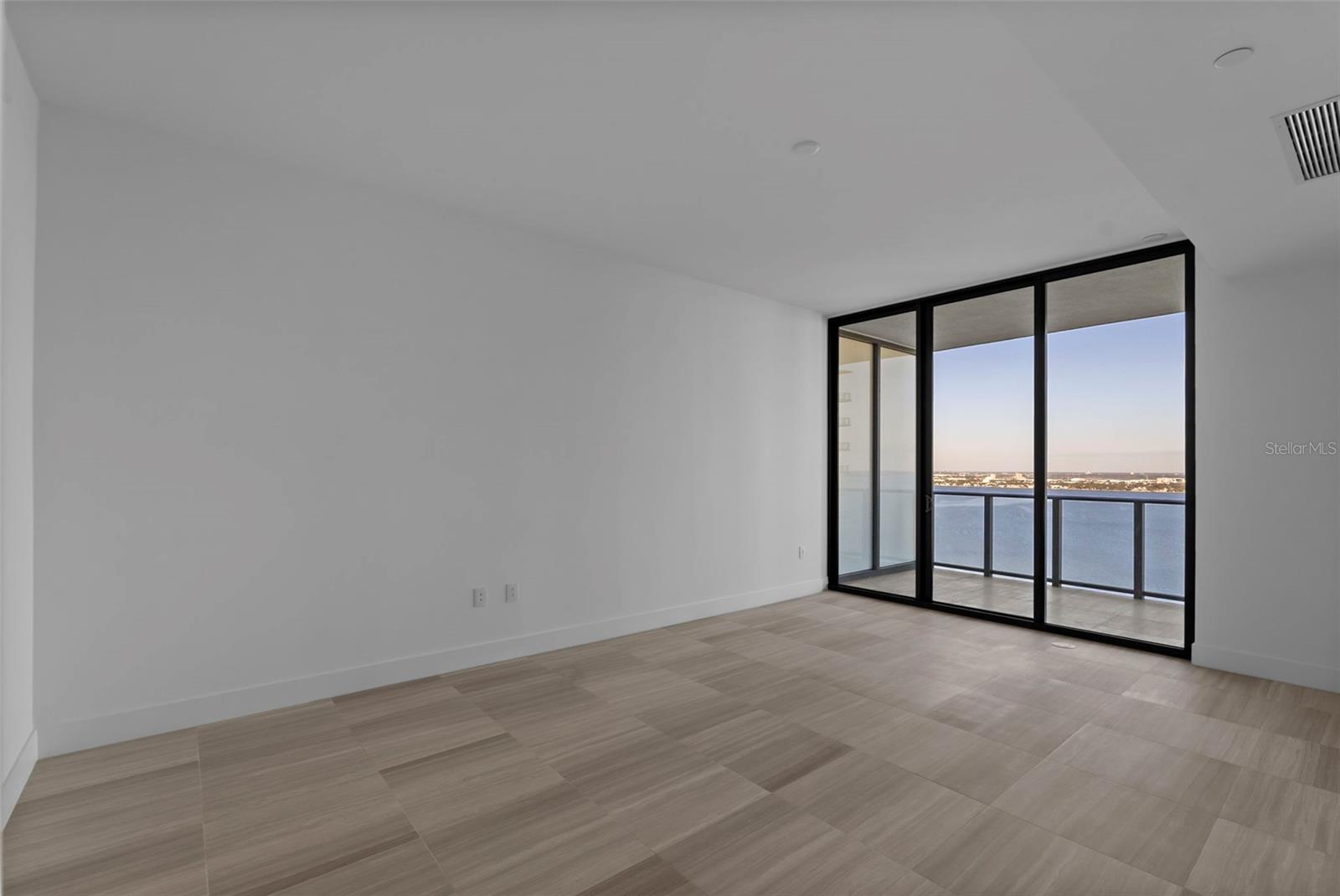 Image 10 of 100 For 3015 Ysabella Avenue 2602