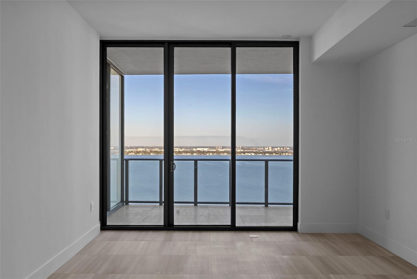 Image 11 of 100 For 3015 Ysabella Avenue 2602