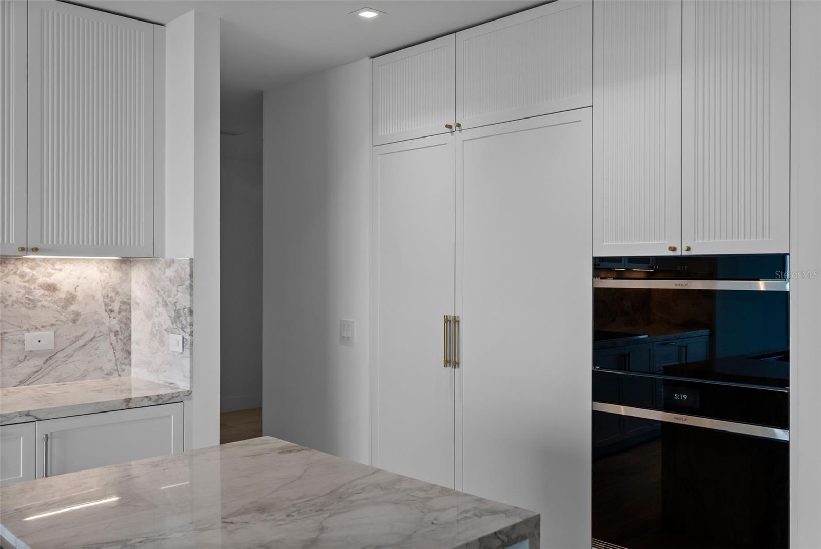 Image 21 of 100 For 3015 Ysabella Avenue 2602