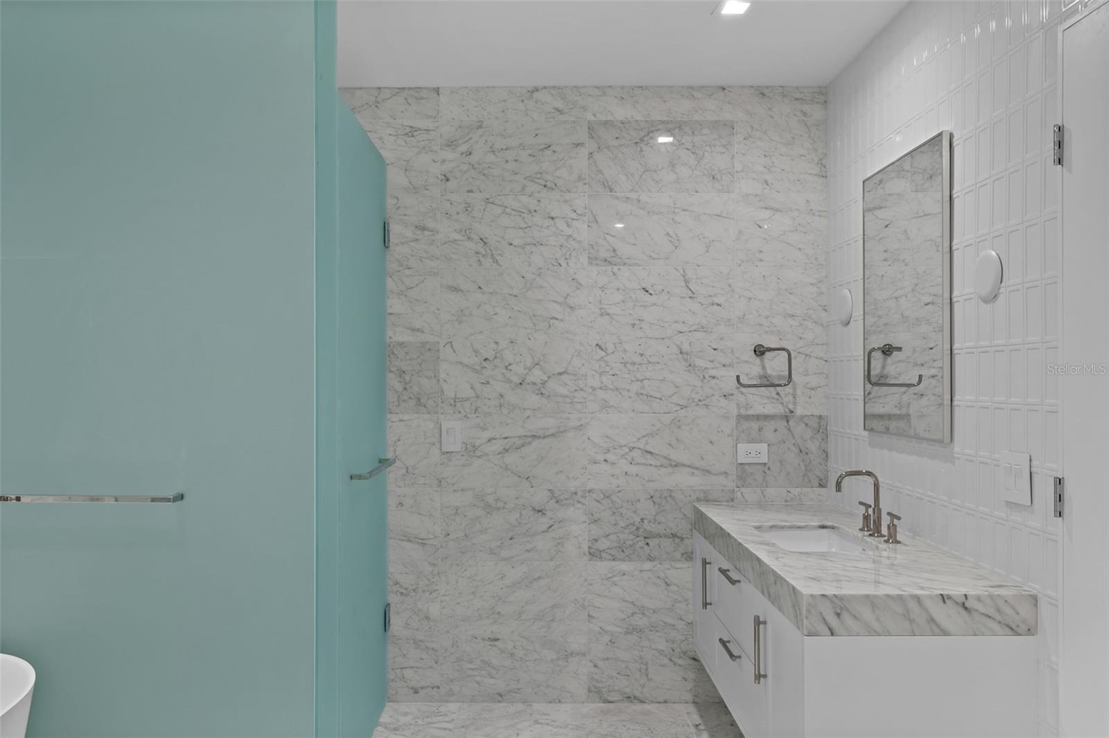 Image 26 of 100 For 3015 Ysabella Avenue 2602