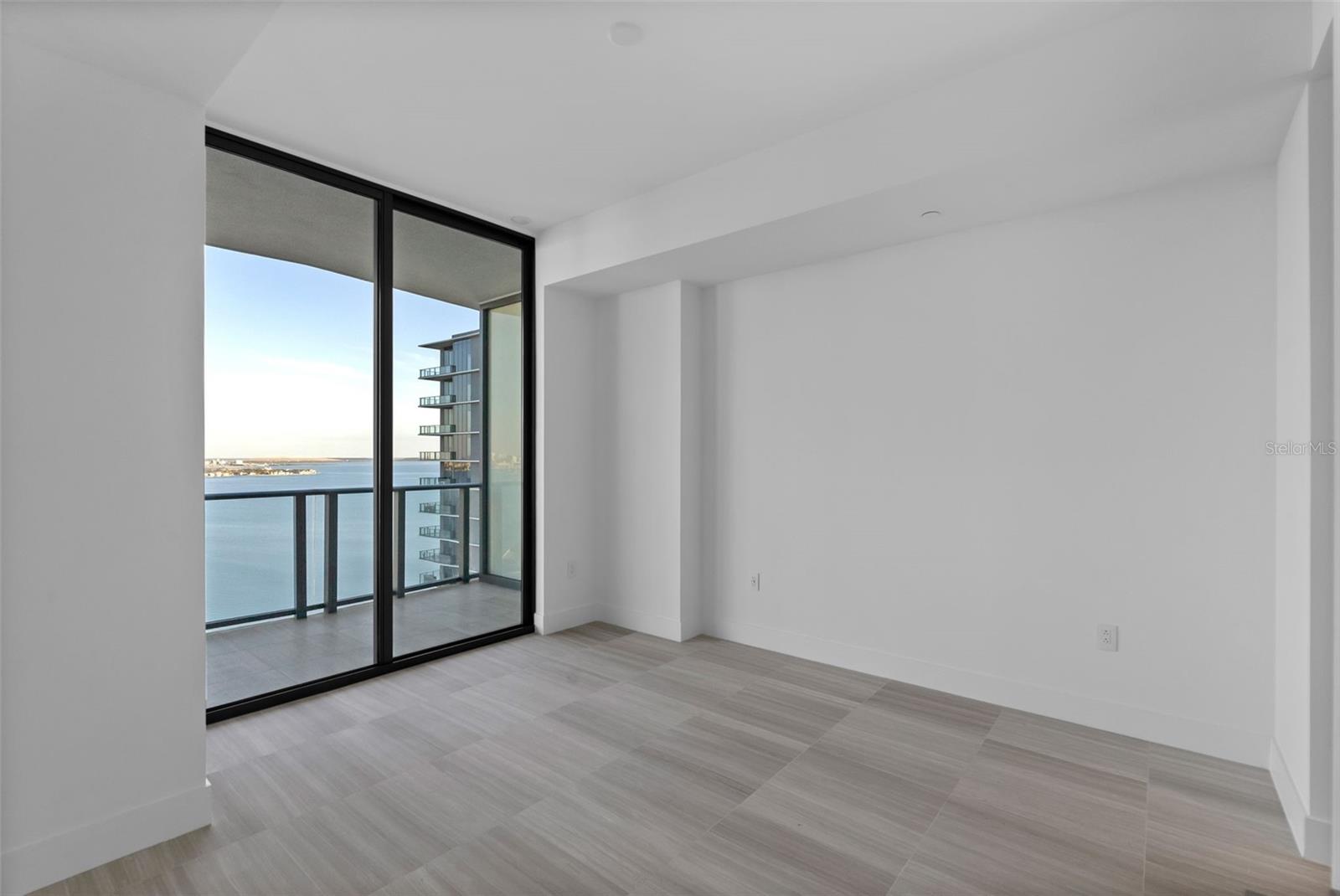 Image 36 of 100 For 3015 Ysabella Avenue 2602