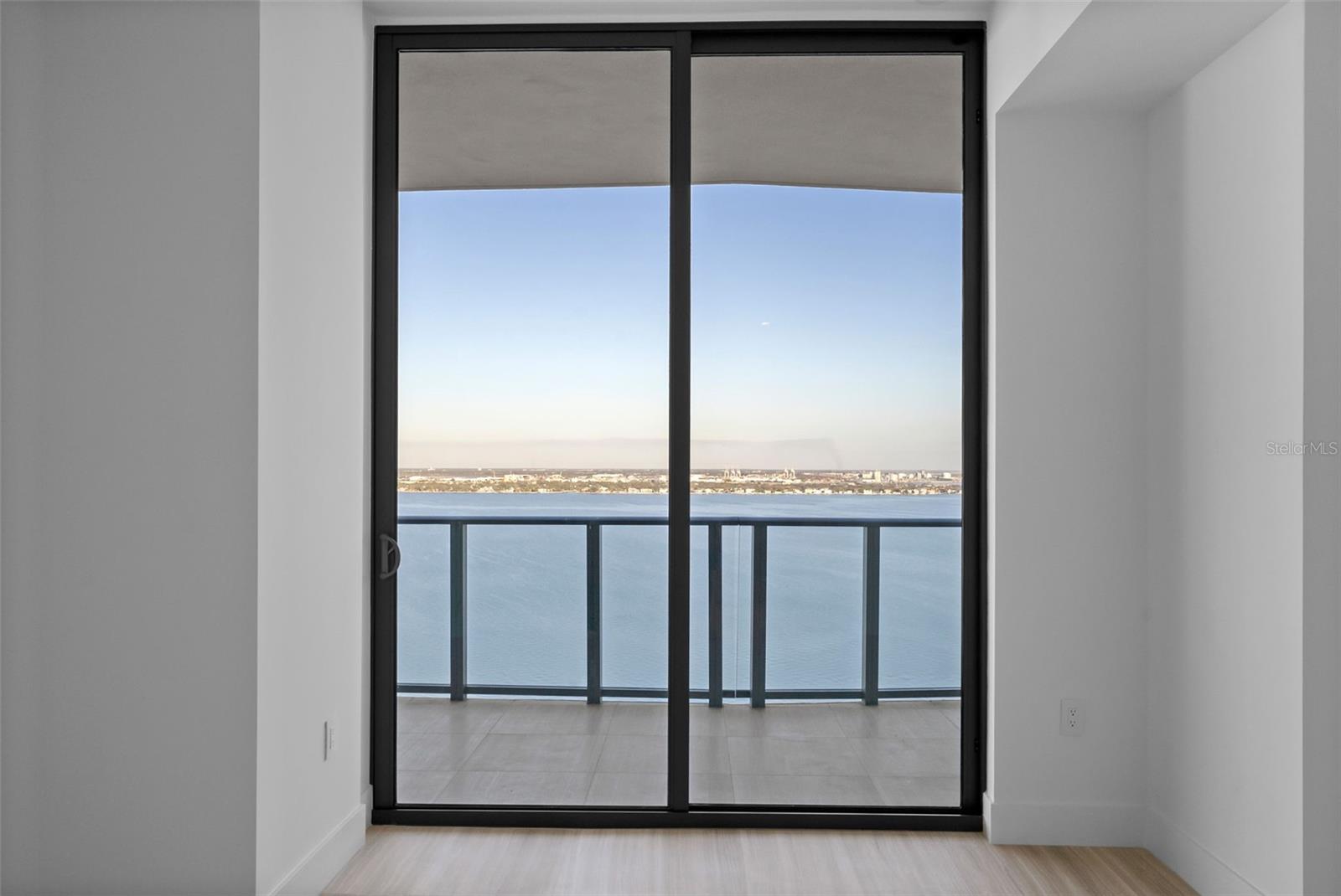 Image 37 of 100 For 3015 Ysabella Avenue 2602