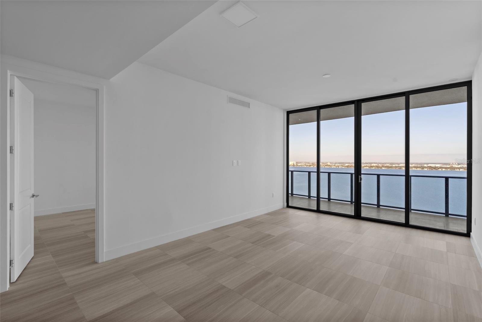 Image 5 of 100 For 3015 Ysabella Avenue 2602