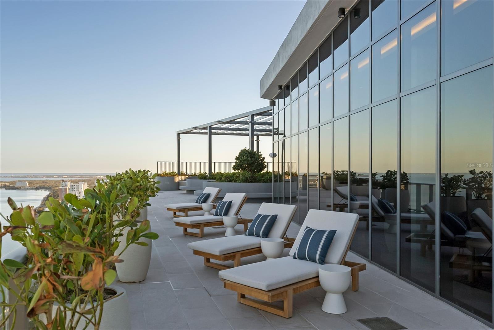 Image 63 of 100 For 3015 Ysabella Avenue 2602