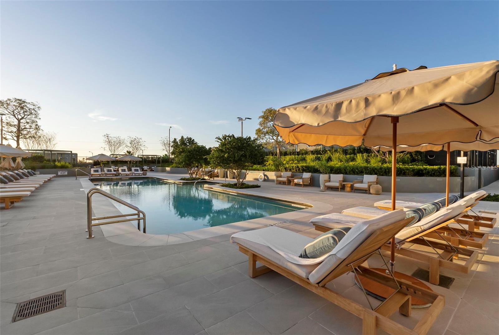 Image 73 of 100 For 3015 Ysabella Avenue 2602