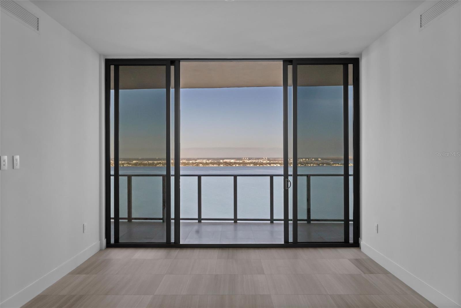 Image 8 of 100 For 3015 Ysabella Avenue 2602