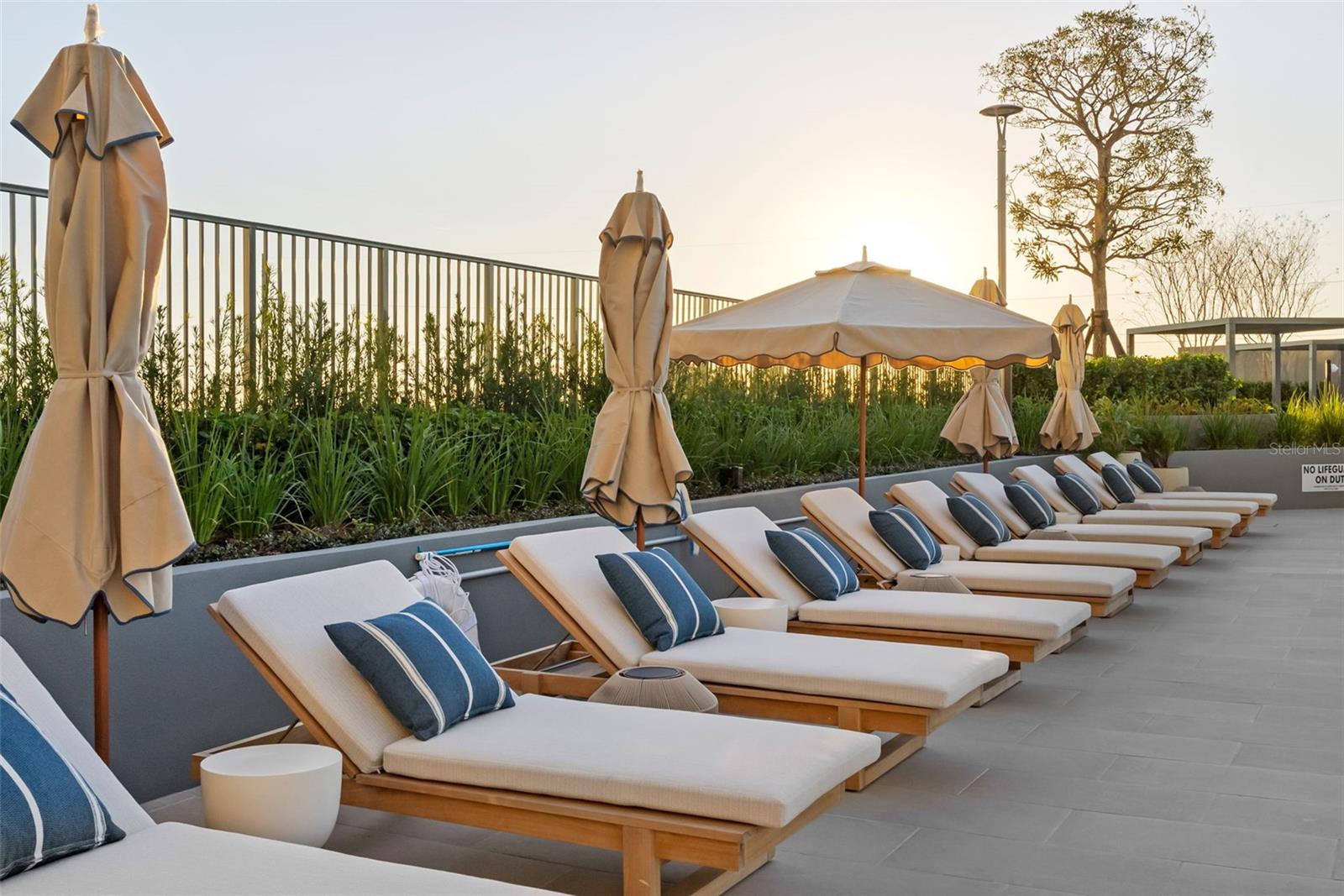 Image 80 of 100 For 3015 Ysabella Avenue 2602