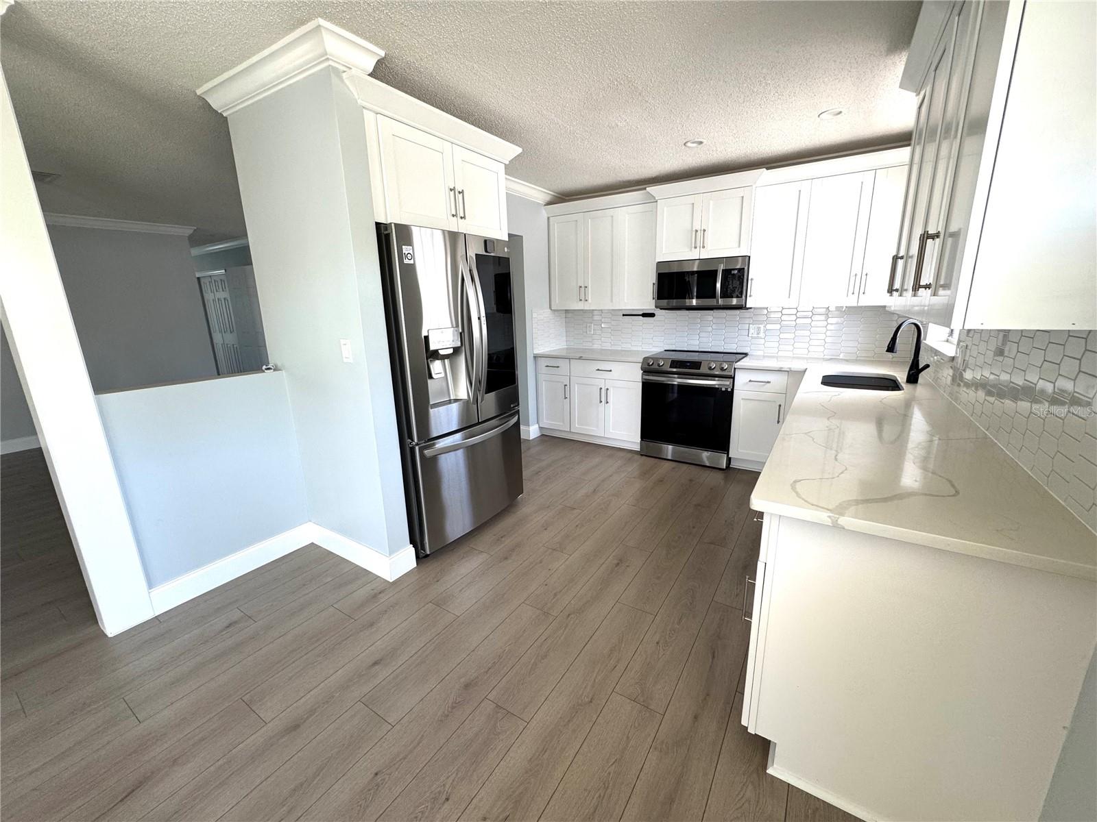 Image 14 of 64 For 4518 Helena Street Ne