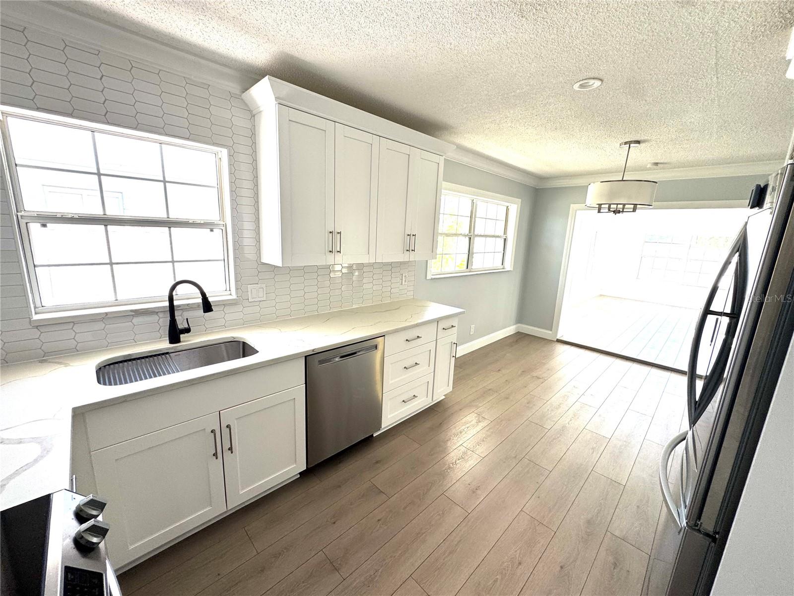 Image 15 of 64 For 4518 Helena Street Ne