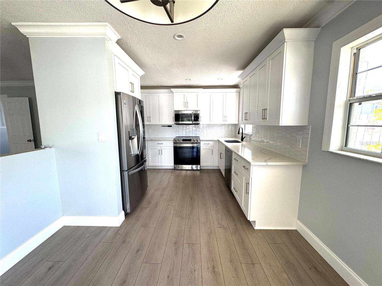 Image 17 of 64 For 4518 Helena Street Ne