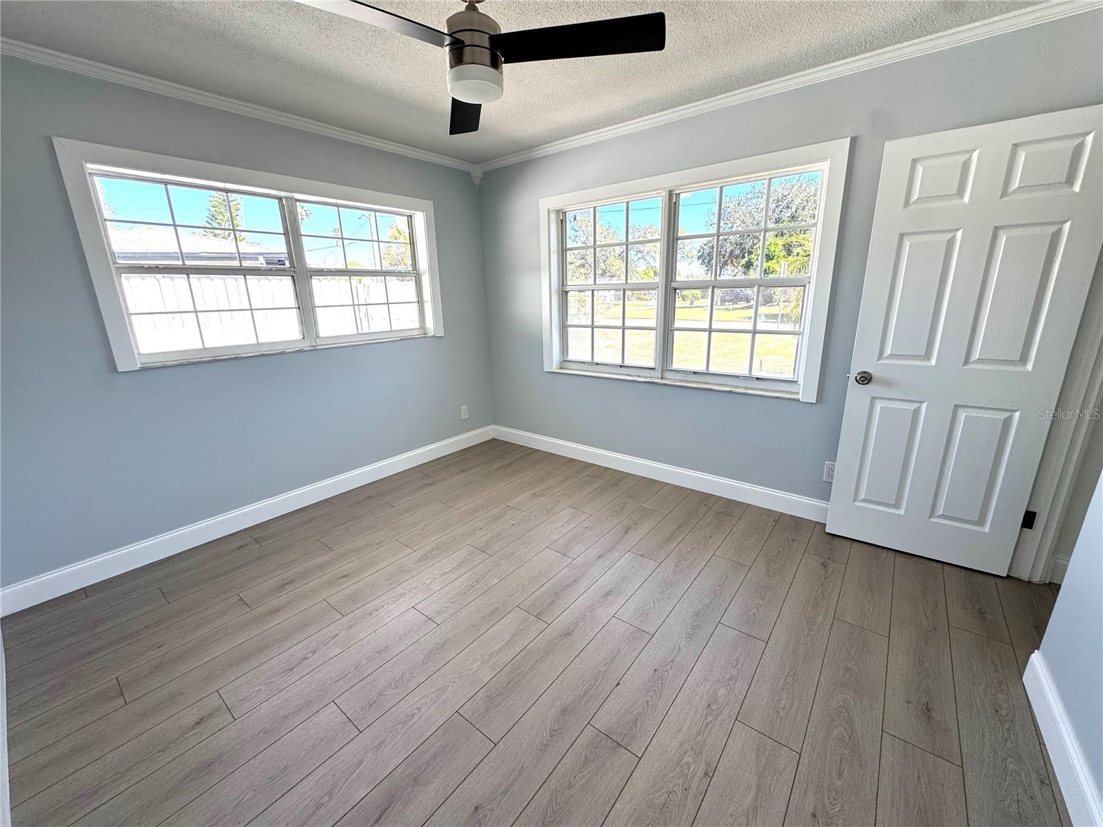 Image 41 of 64 For 4518 Helena Street Ne