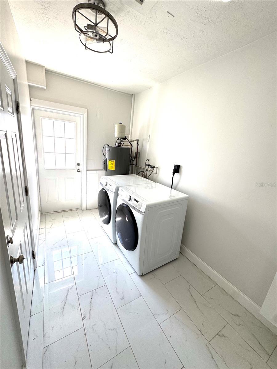 Image 55 of 64 For 4518 Helena Street Ne