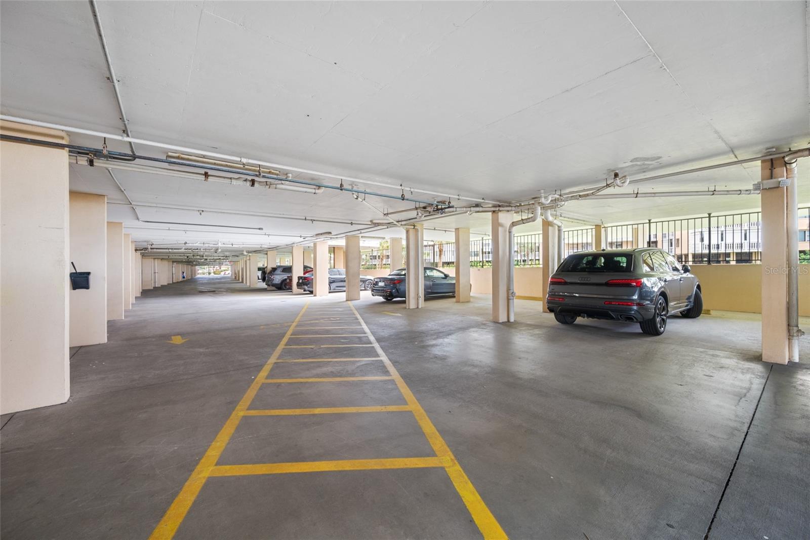 Image 20 of 31 For 6650 Sunset Way 112