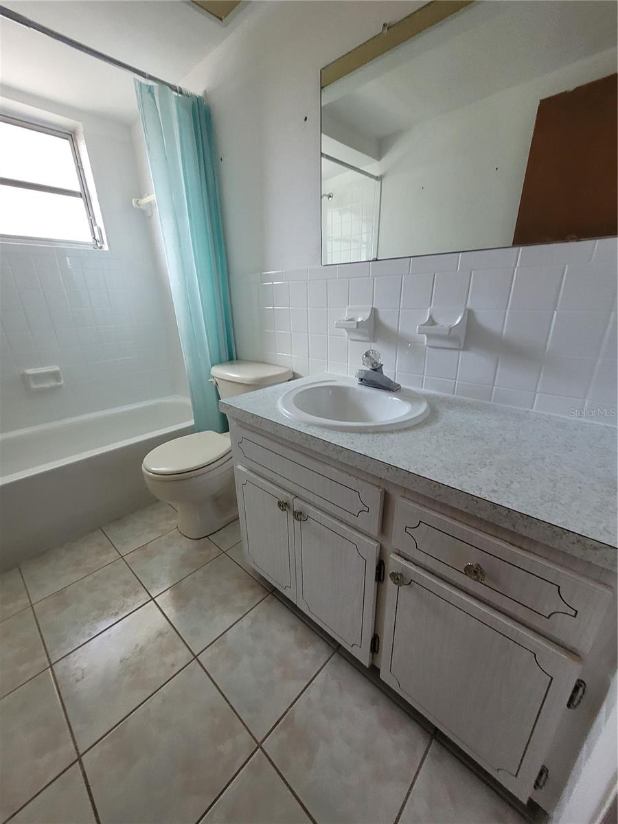 Image 14 of 18 For 5814 Liddell Drive