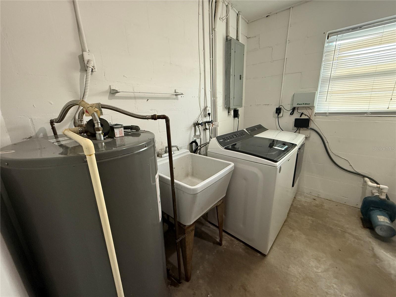 Image 15 of 16 For 2420 68th Avenue S