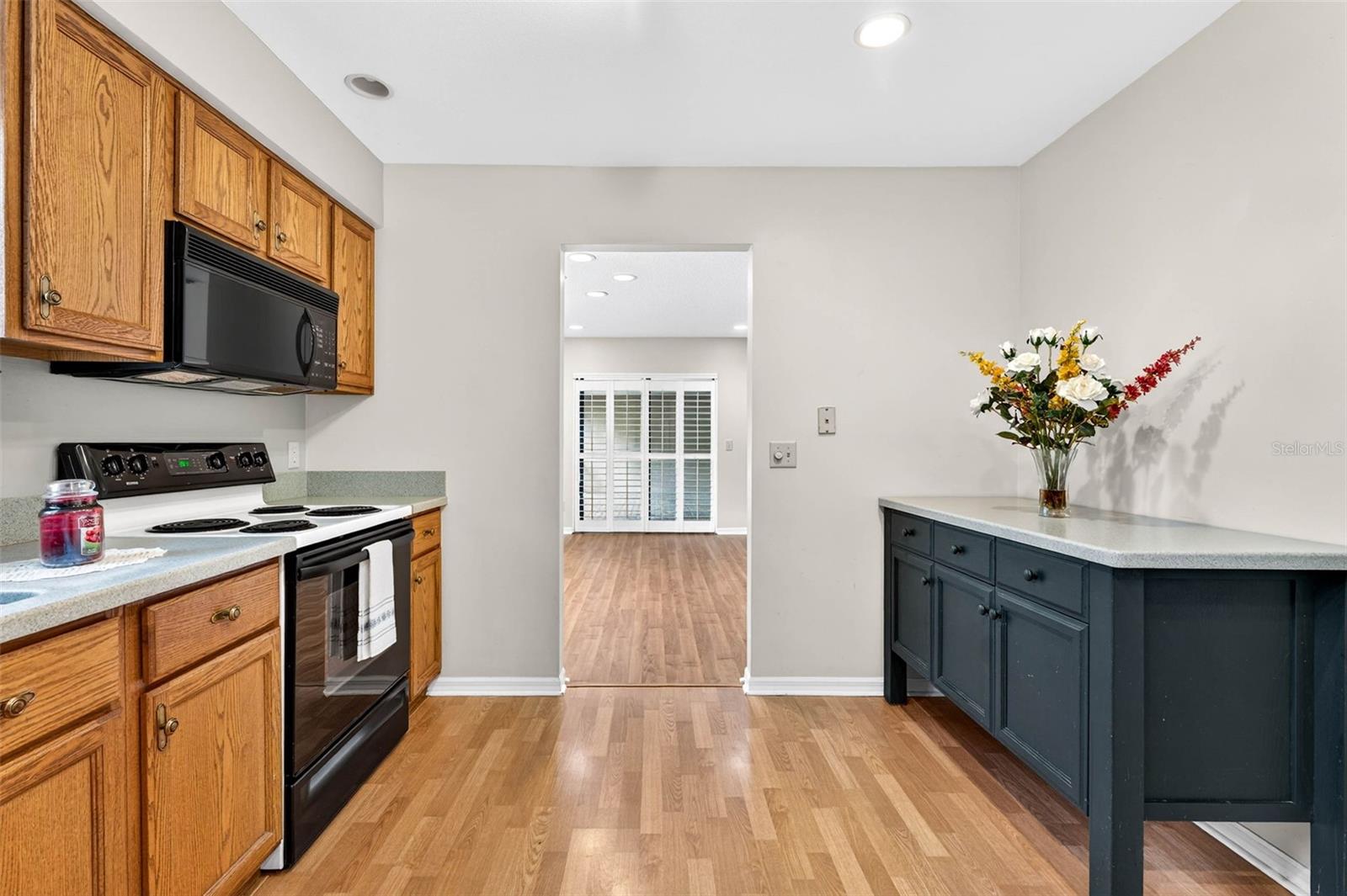 Image 12 of 39 For 17550 Fairmeadow Drive