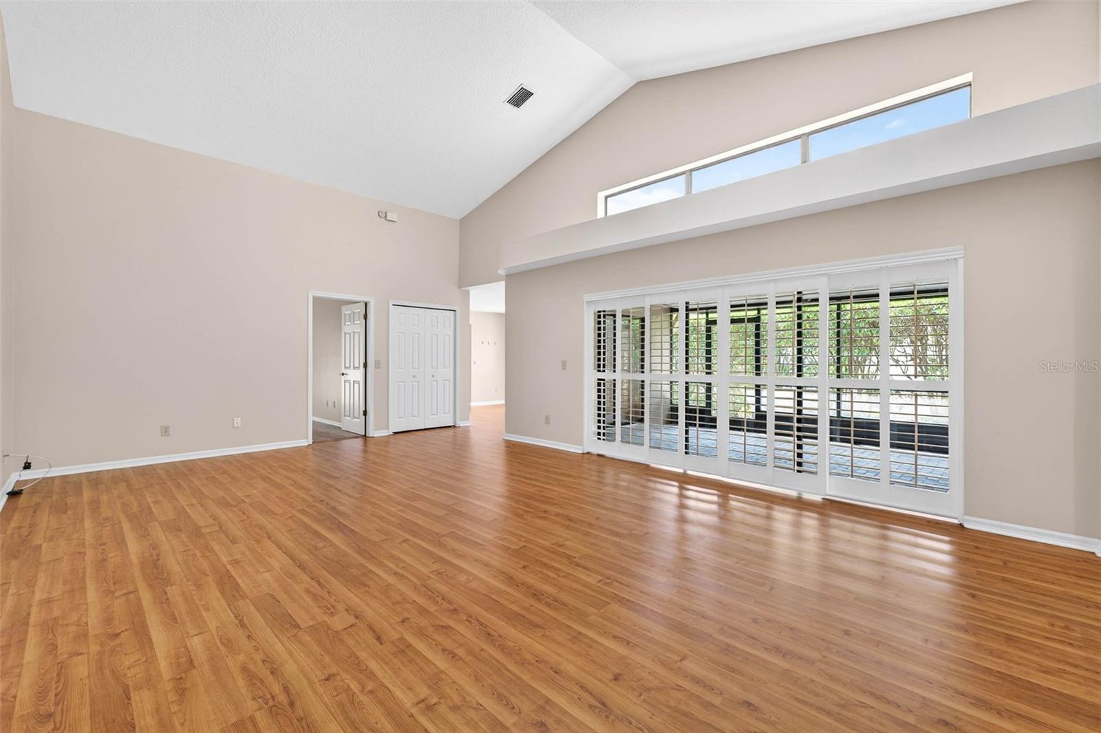 Image 16 of 39 For 17550 Fairmeadow Drive