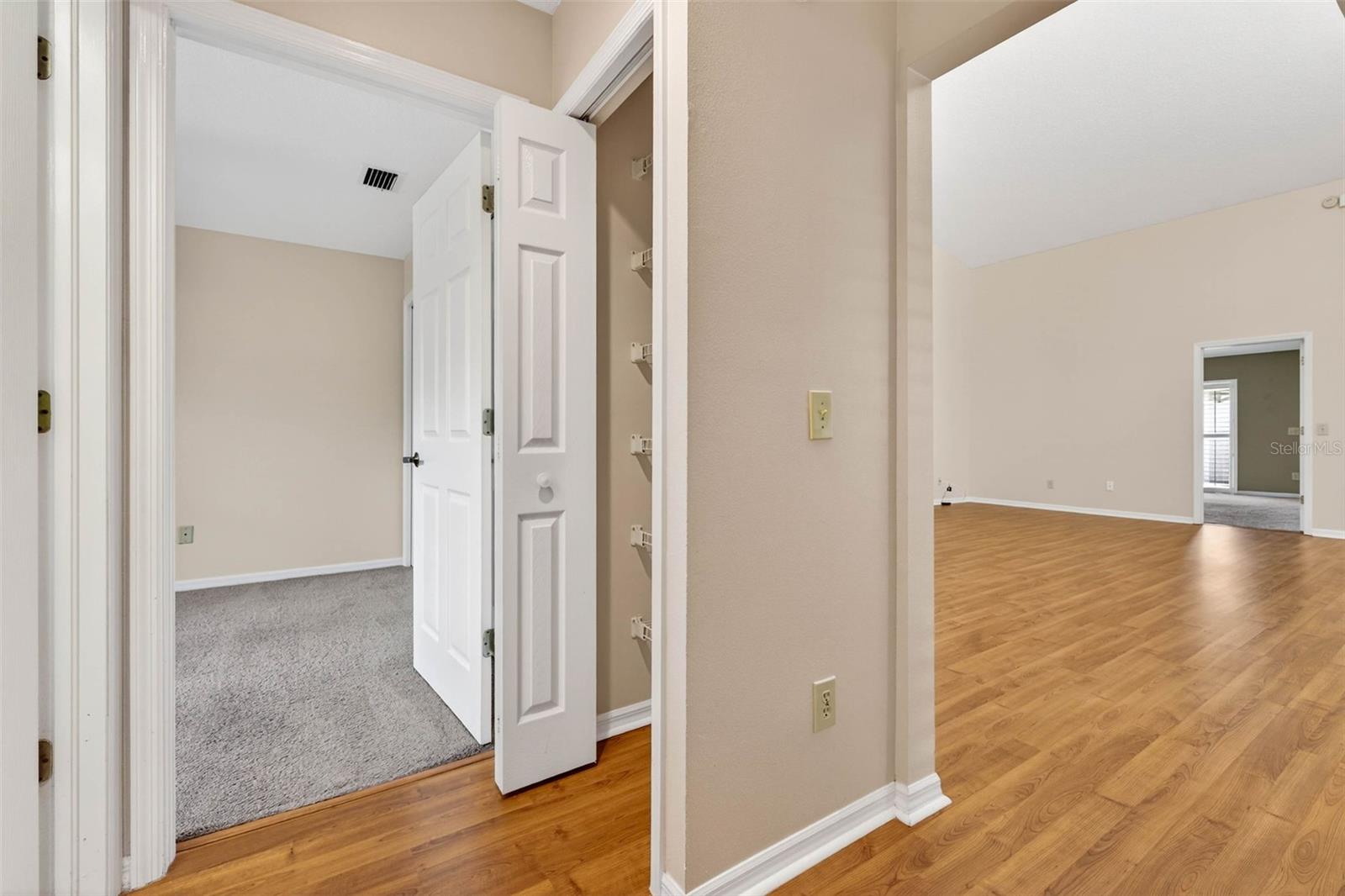 Image 18 of 39 For 17550 Fairmeadow Drive