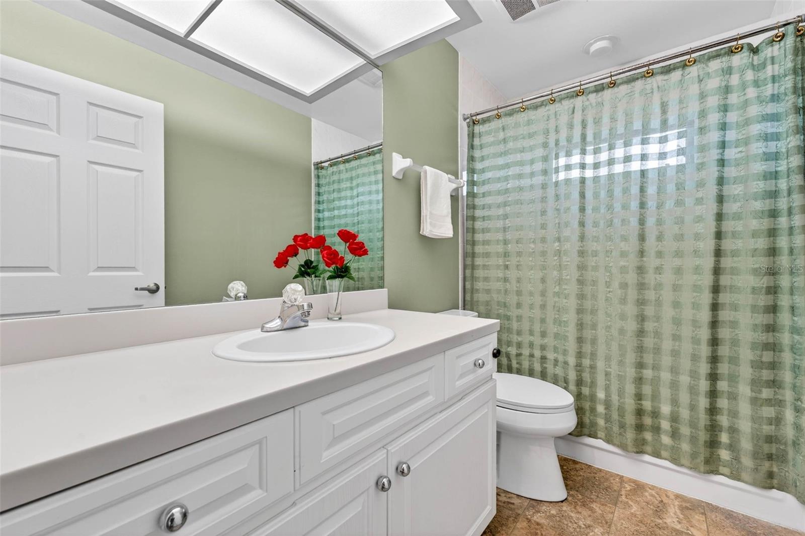 Image 23 of 39 For 17550 Fairmeadow Drive