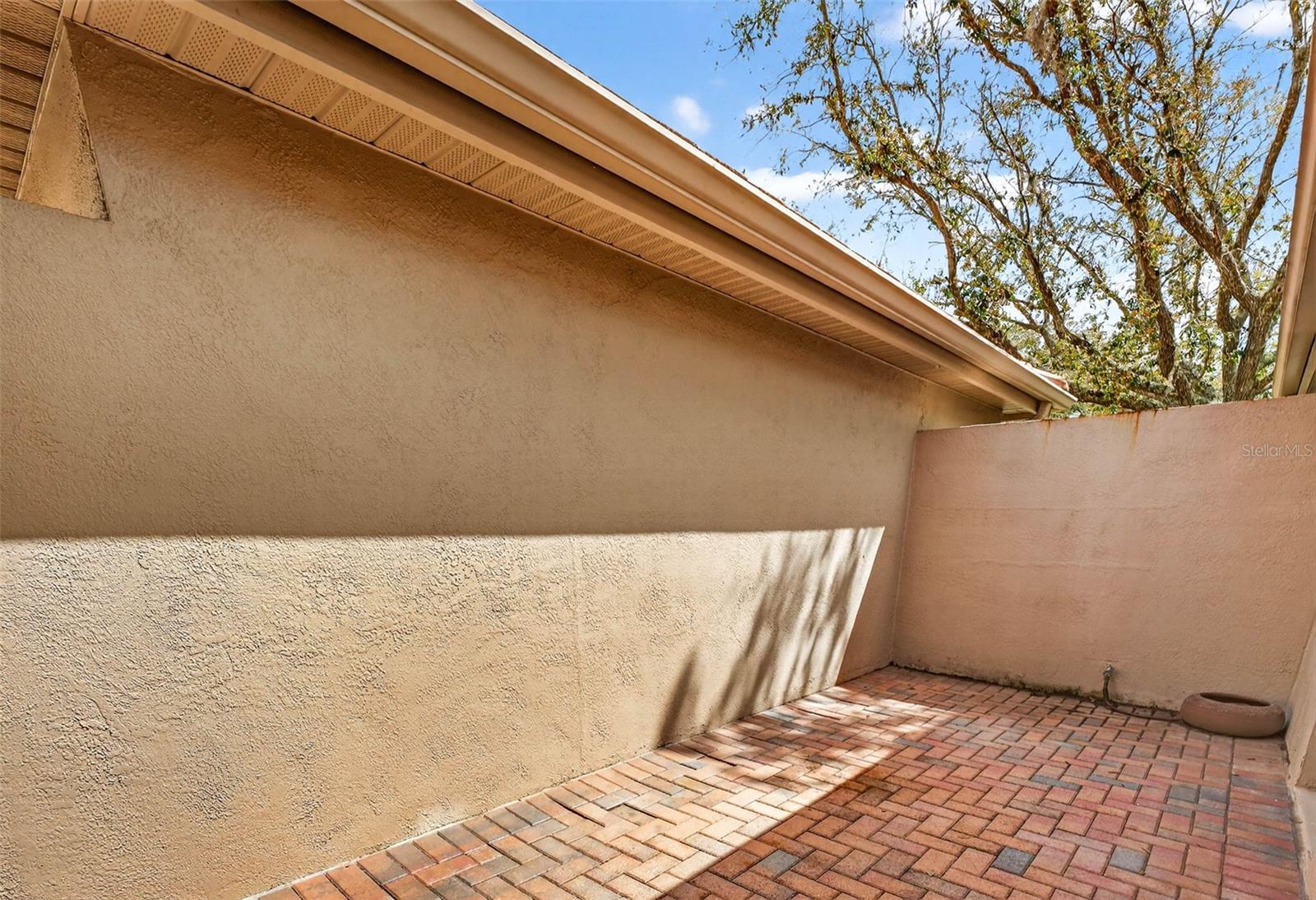 Image 29 of 39 For 17550 Fairmeadow Drive