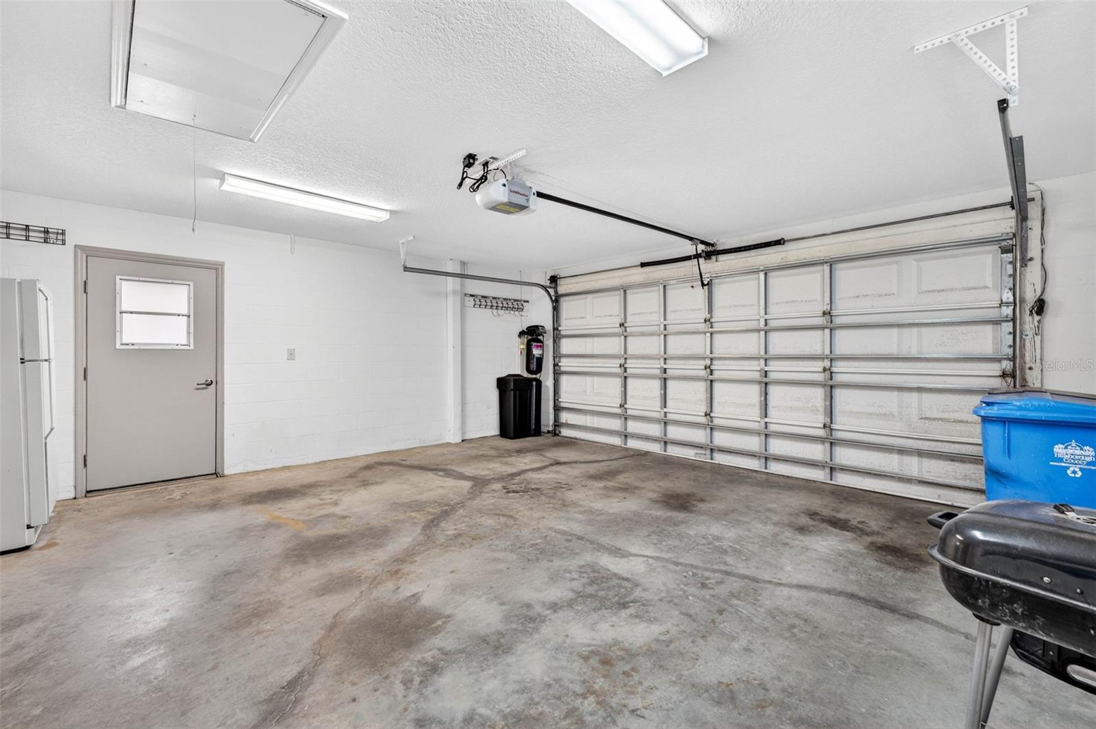 Image 32 of 39 For 17550 Fairmeadow Drive