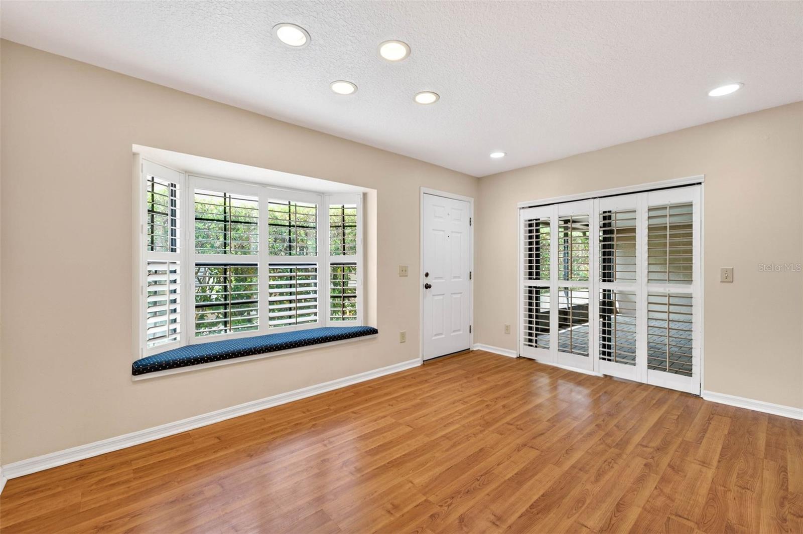 Image 6 of 39 For 17550 Fairmeadow Drive