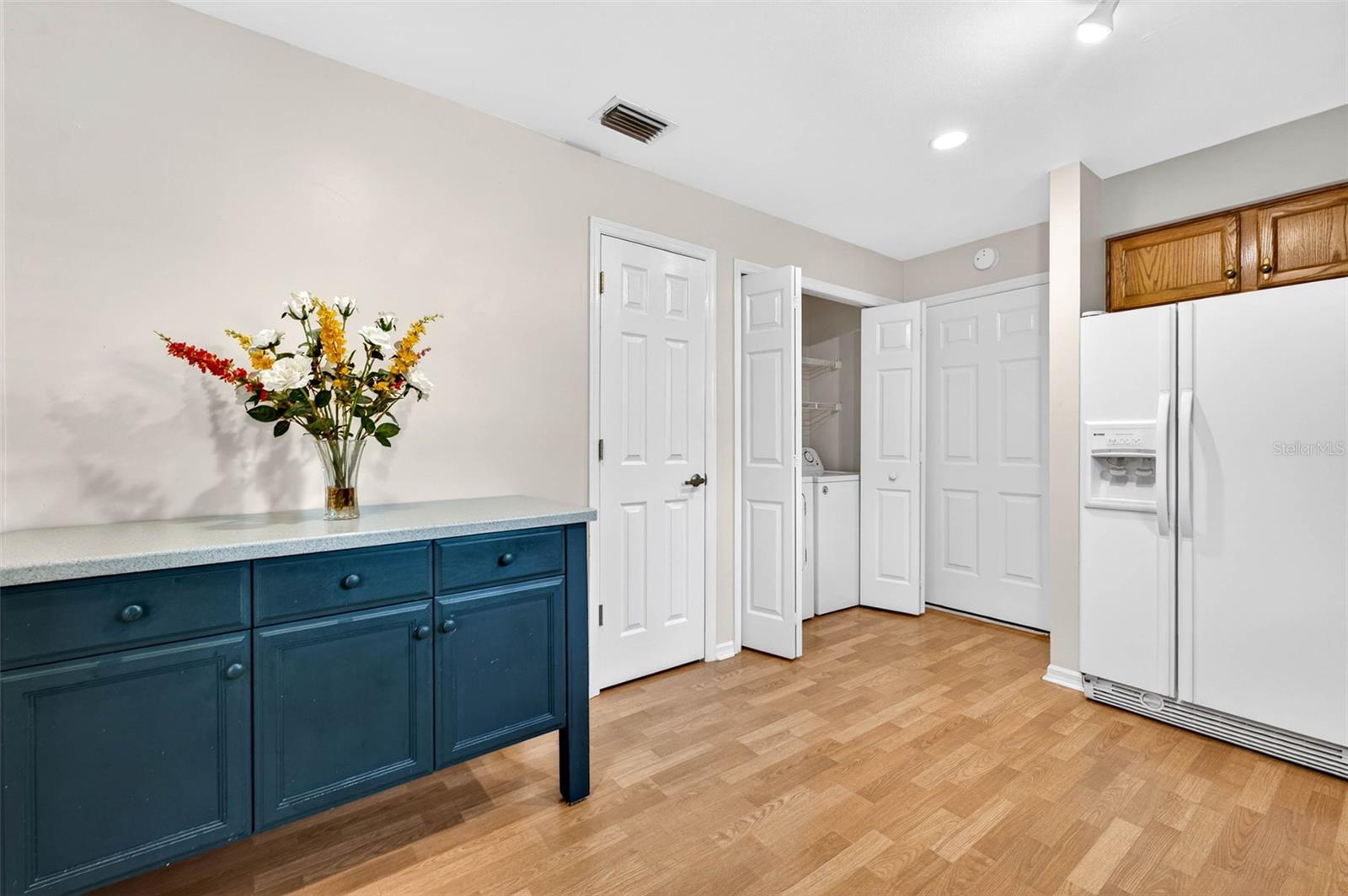 Image 9 of 39 For 17550 Fairmeadow Drive