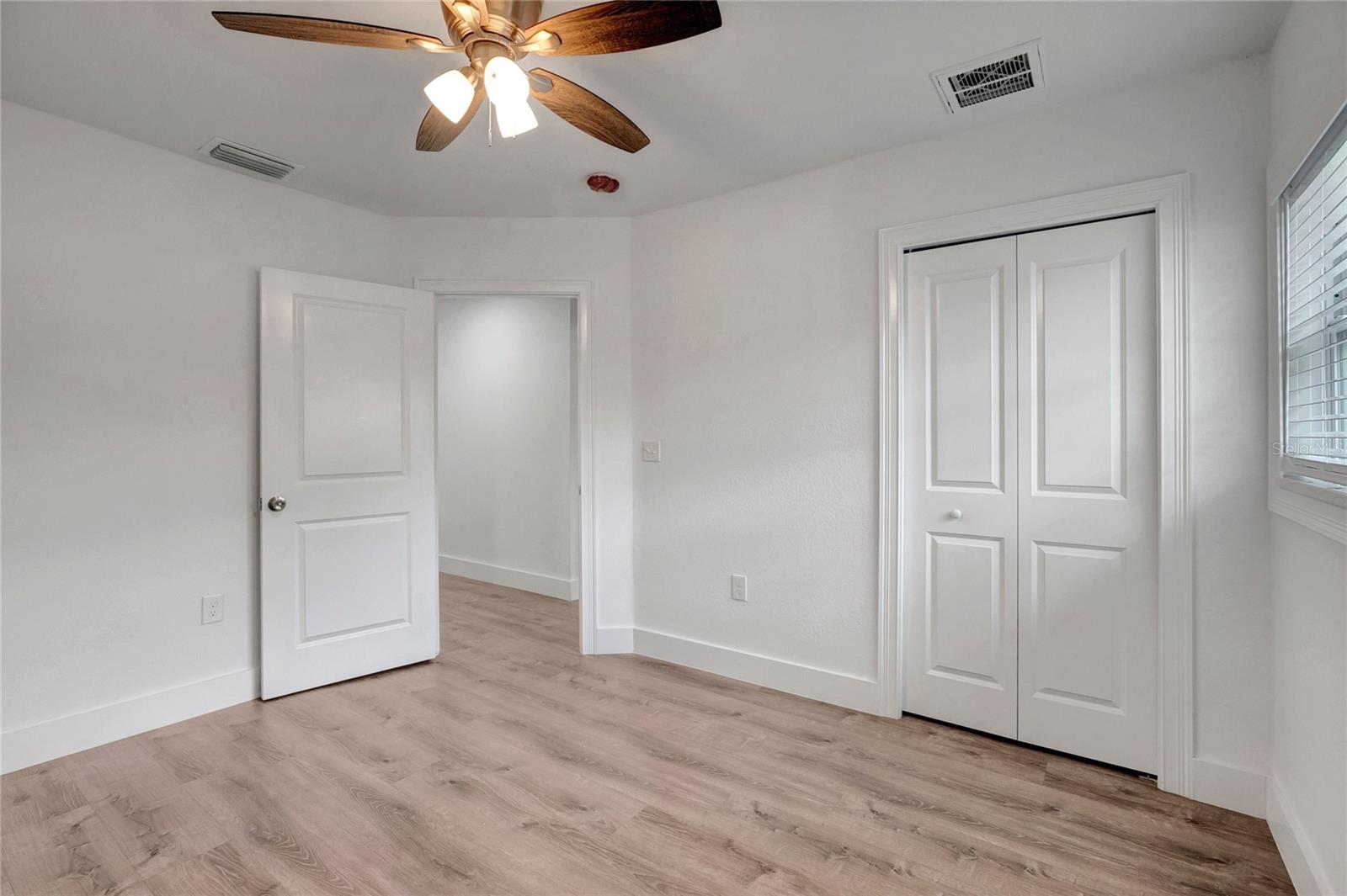 Image 10 of 20 For 6703 Boulevard