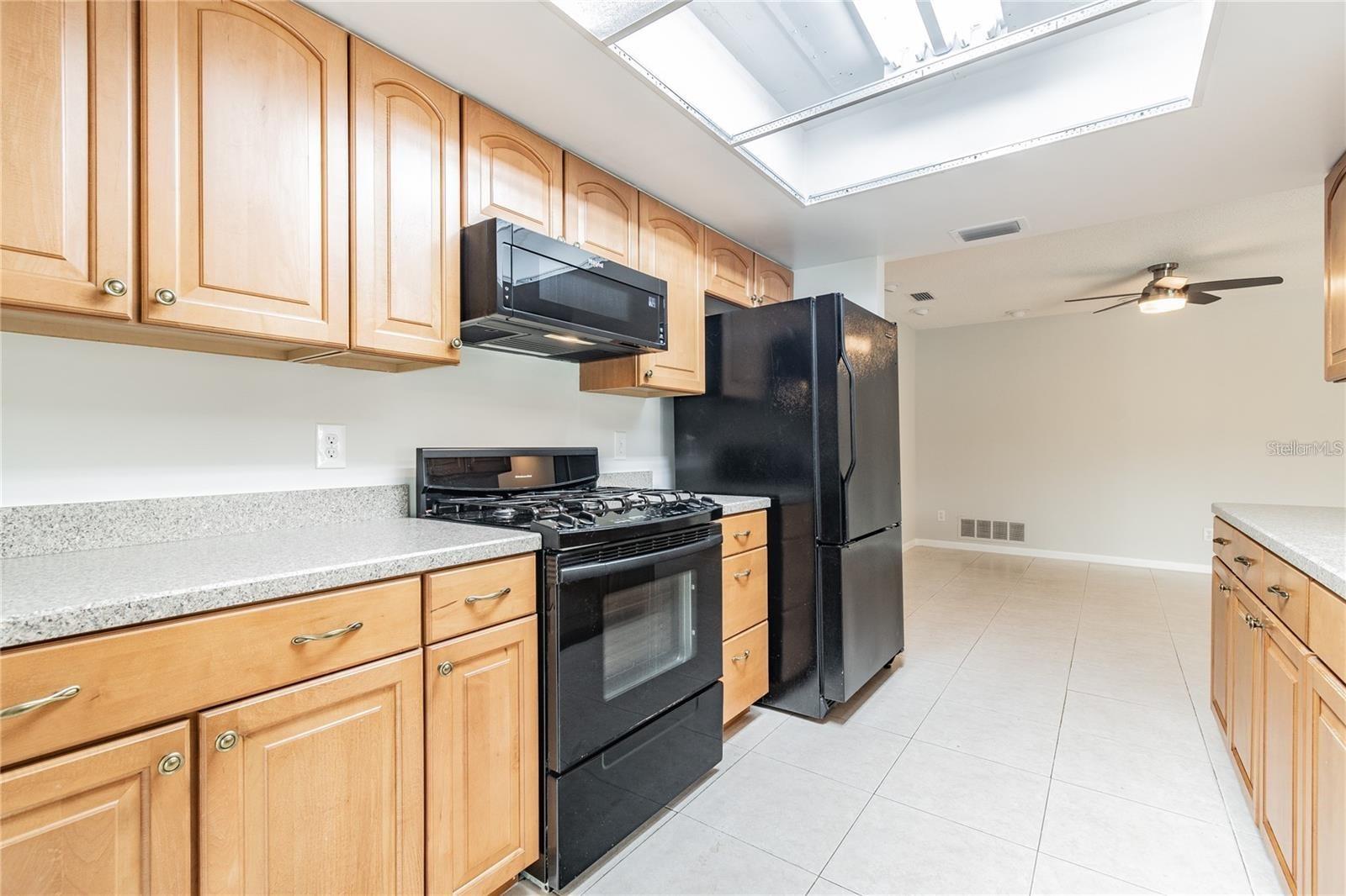 Image 14 of 25 For 2656 Colony Drive