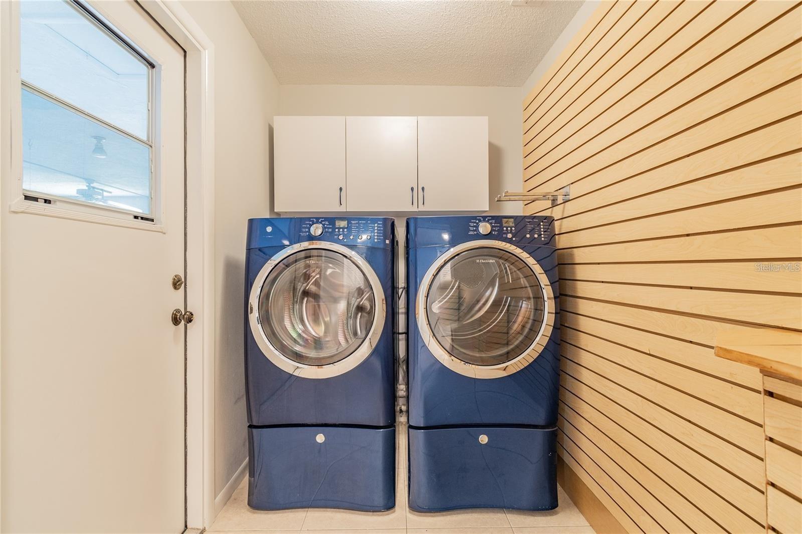 Image 17 of 25 For 2656 Colony Drive