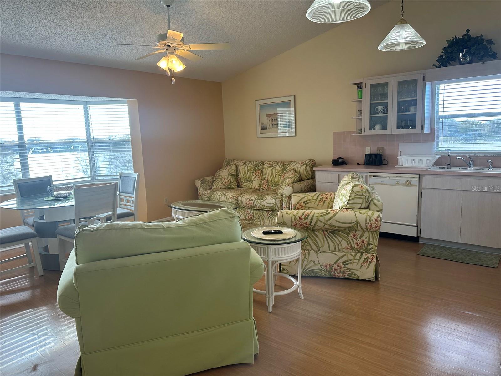 Image 17 of 33 For 2221 Norwegian Drive 61