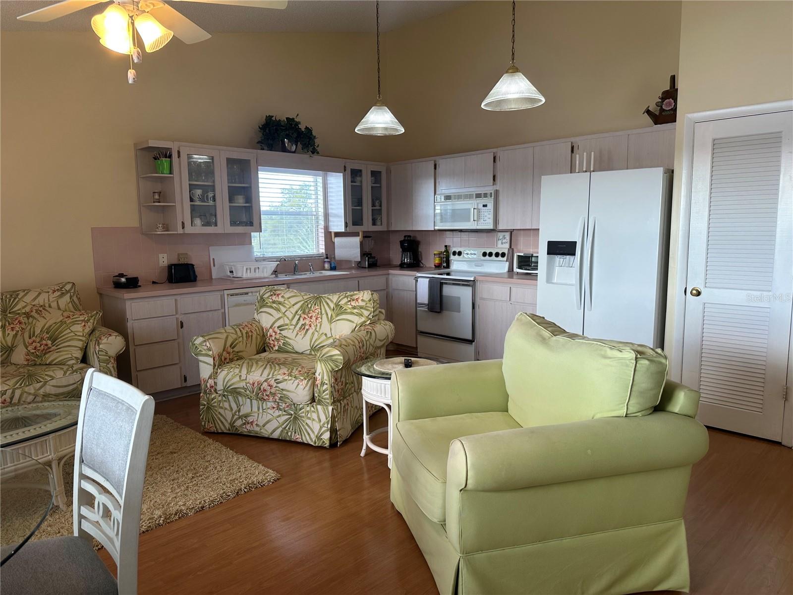 Image 19 of 33 For 2221 Norwegian Drive 61