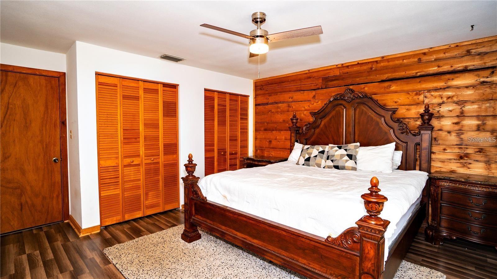 Image 3 of 6 For 6108 Lynn Rd