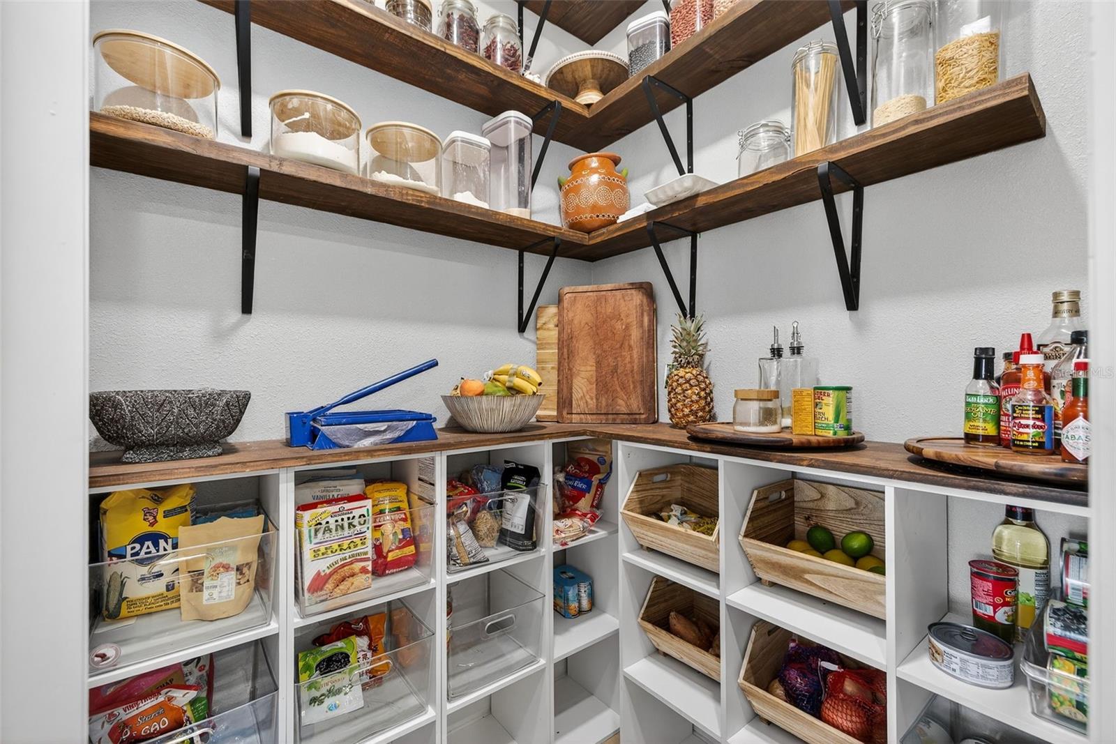 Image 20 of 36 For 509 Arbequina Court