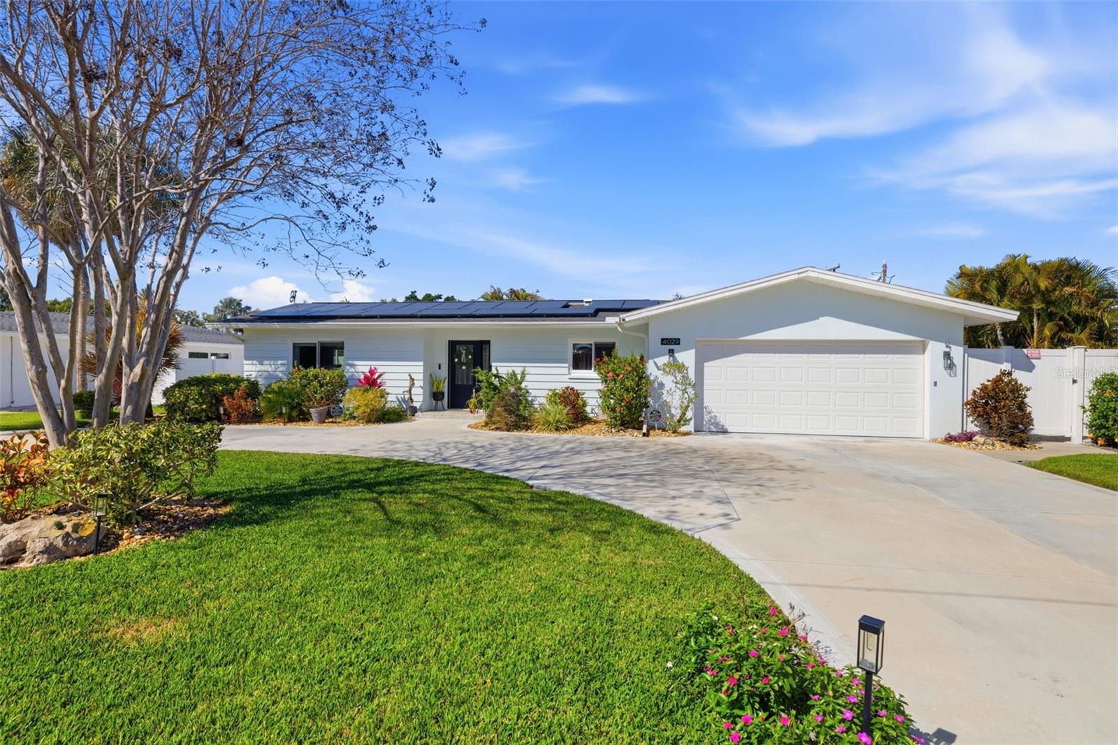 Image 2 of 48 For 4029 38th Way S