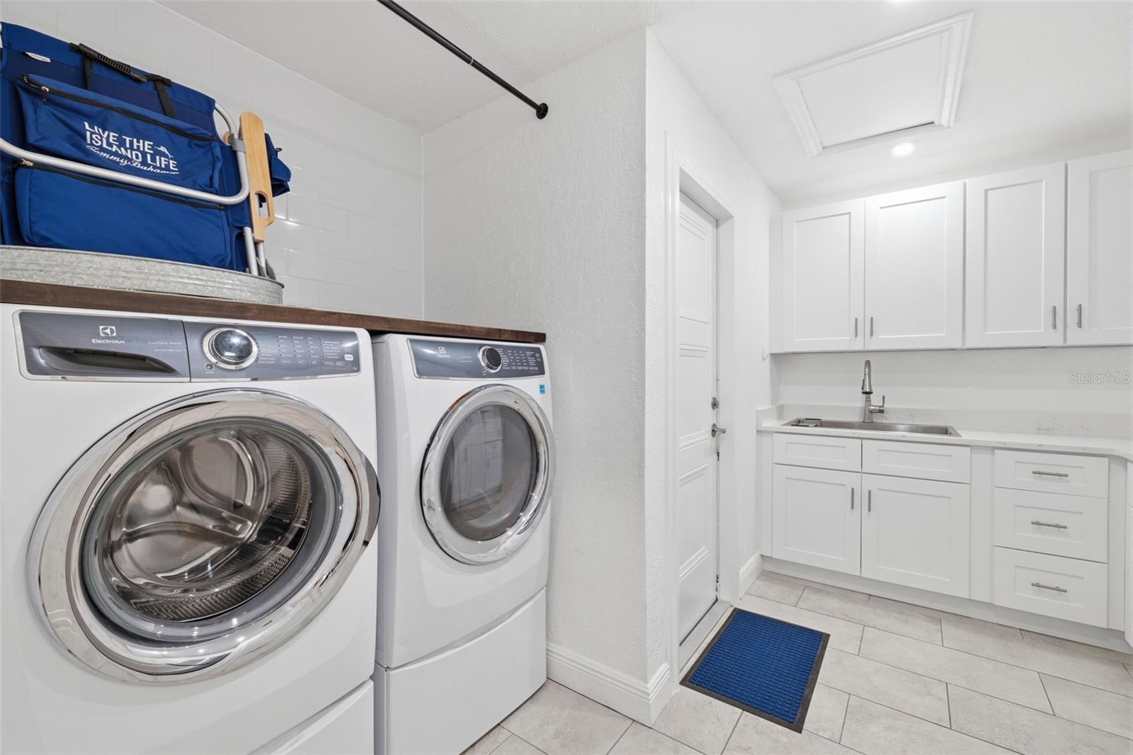 Image 24 of 48 For 4029 38th Way S