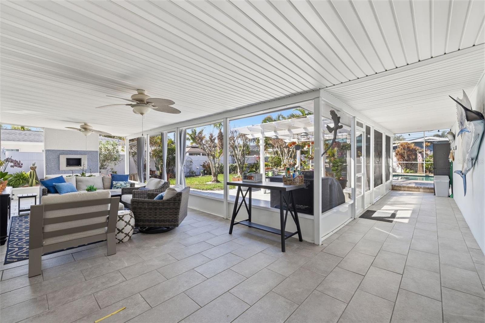 Image 28 of 48 For 4029 38th Way S