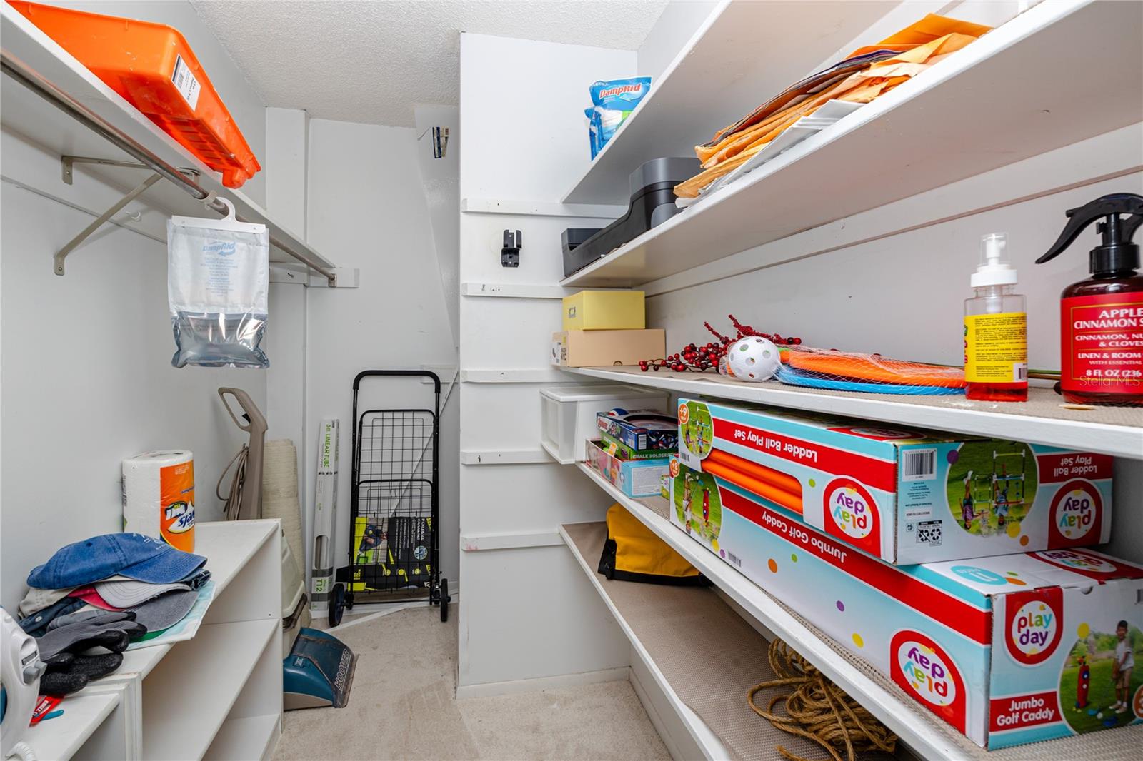 Image 41 of 43 For 4650 Cove Circle 409