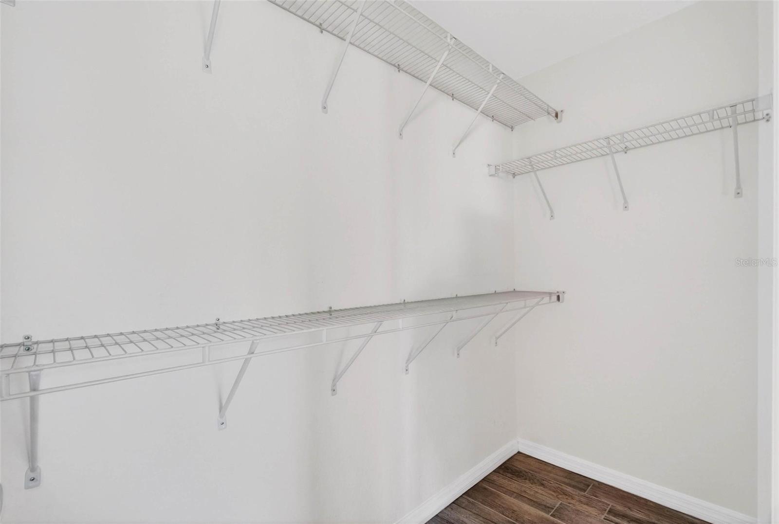 Listing photo id 15 for 3113 57th Street S