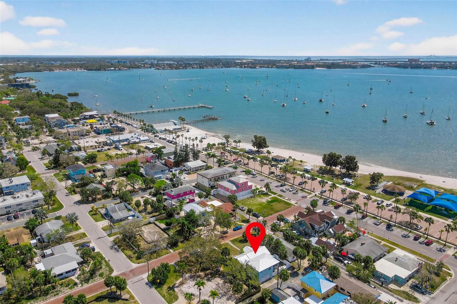 Listing photo id 2 for 3113 57th Street S