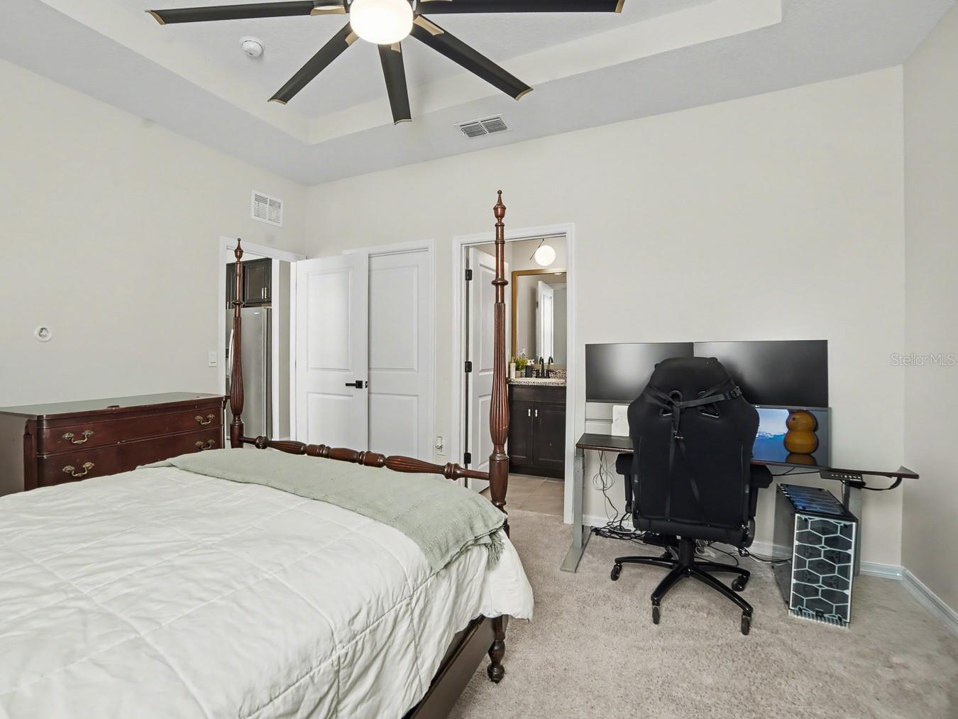 Image 19 of 41 For 13031 Willow Grove Drive