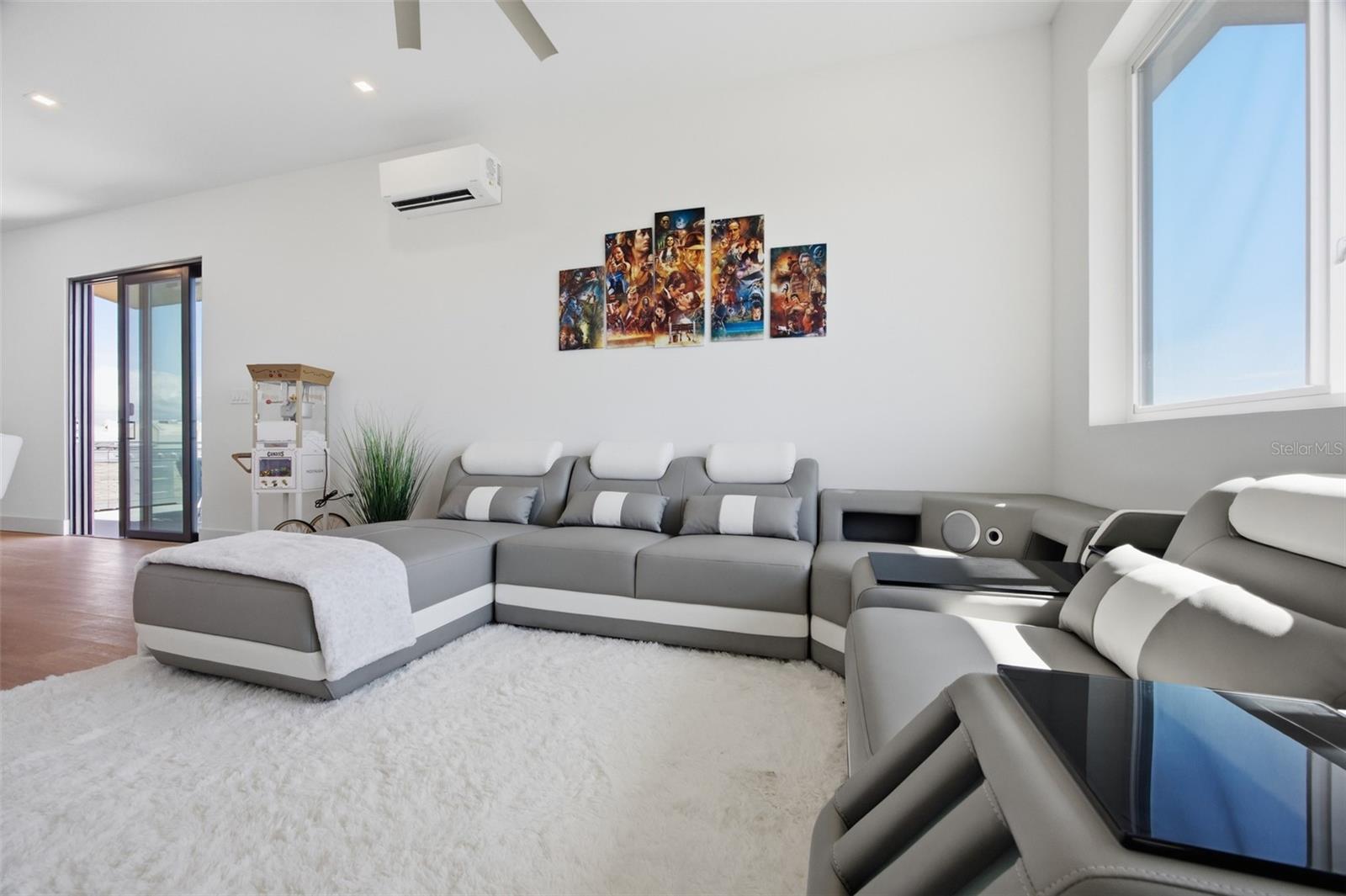 Listing photo id 30 for 5956 Aqua Reserve Boulevard