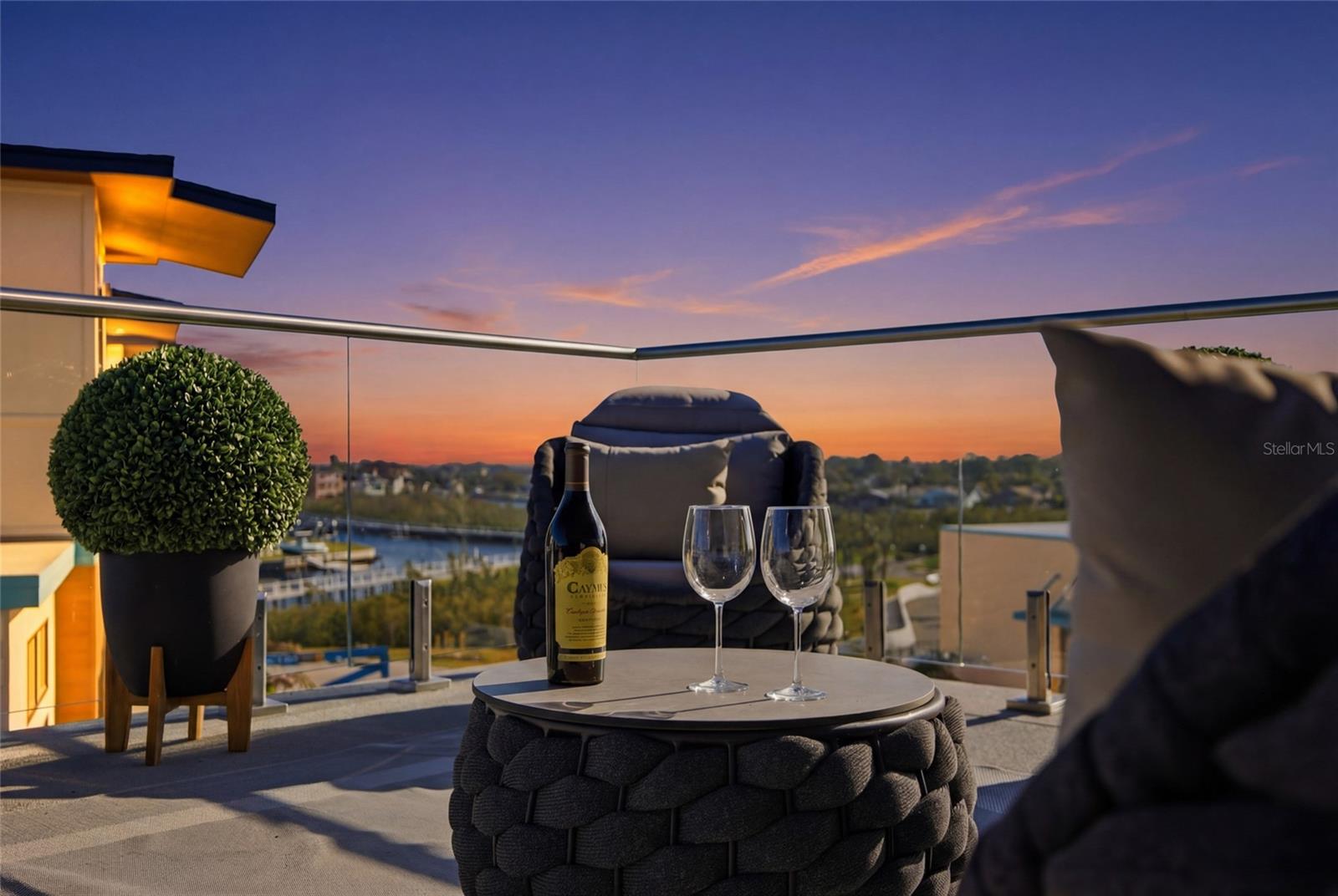 Listing photo id 35 for 5956 Aqua Reserve Boulevard