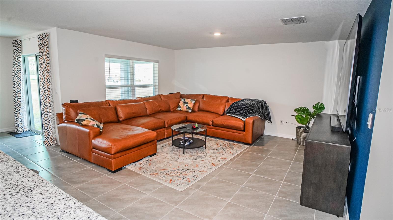 Image 7 of 31 For 13253 Mylion Way