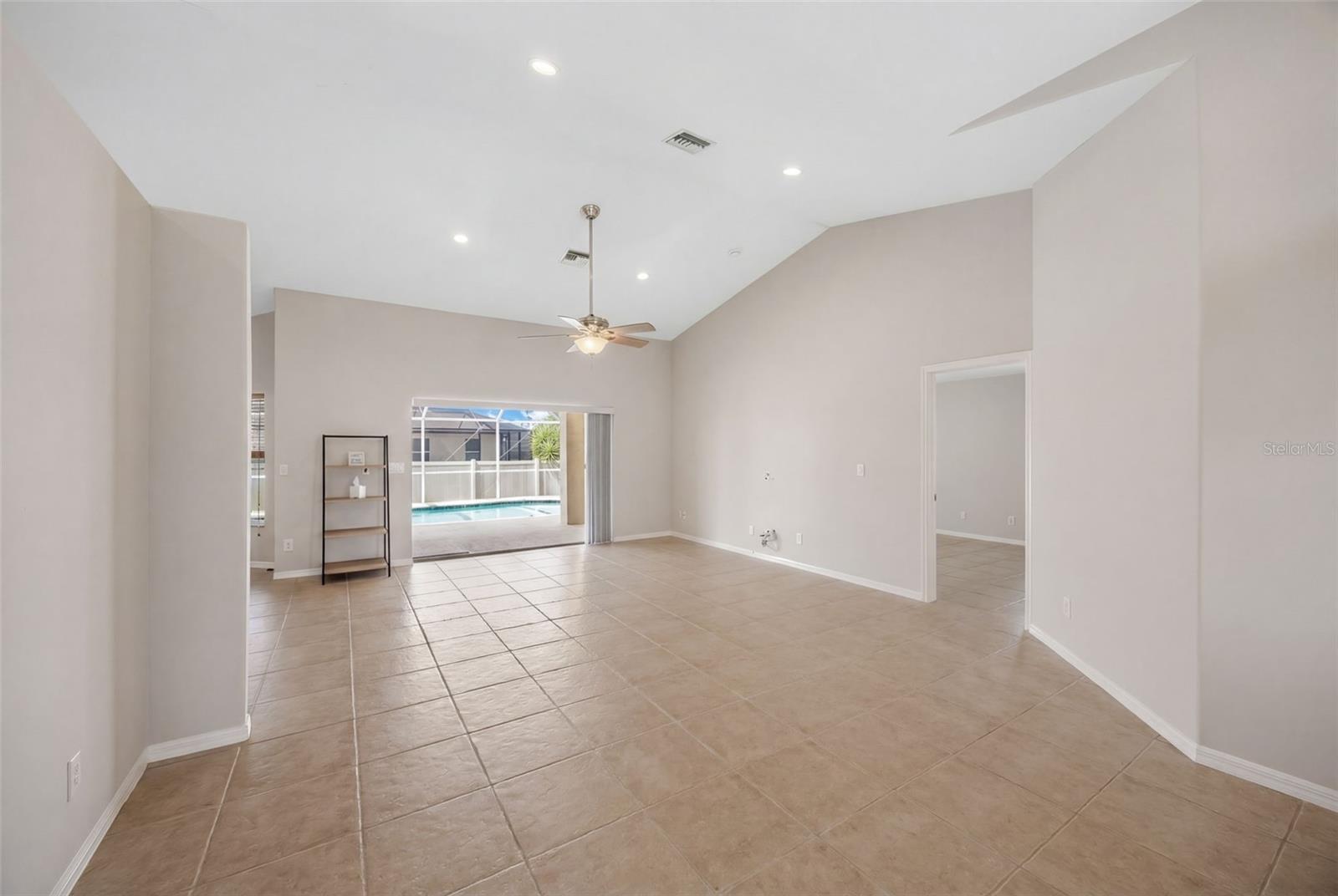 Image 17 of 45 For 2422 20th Place