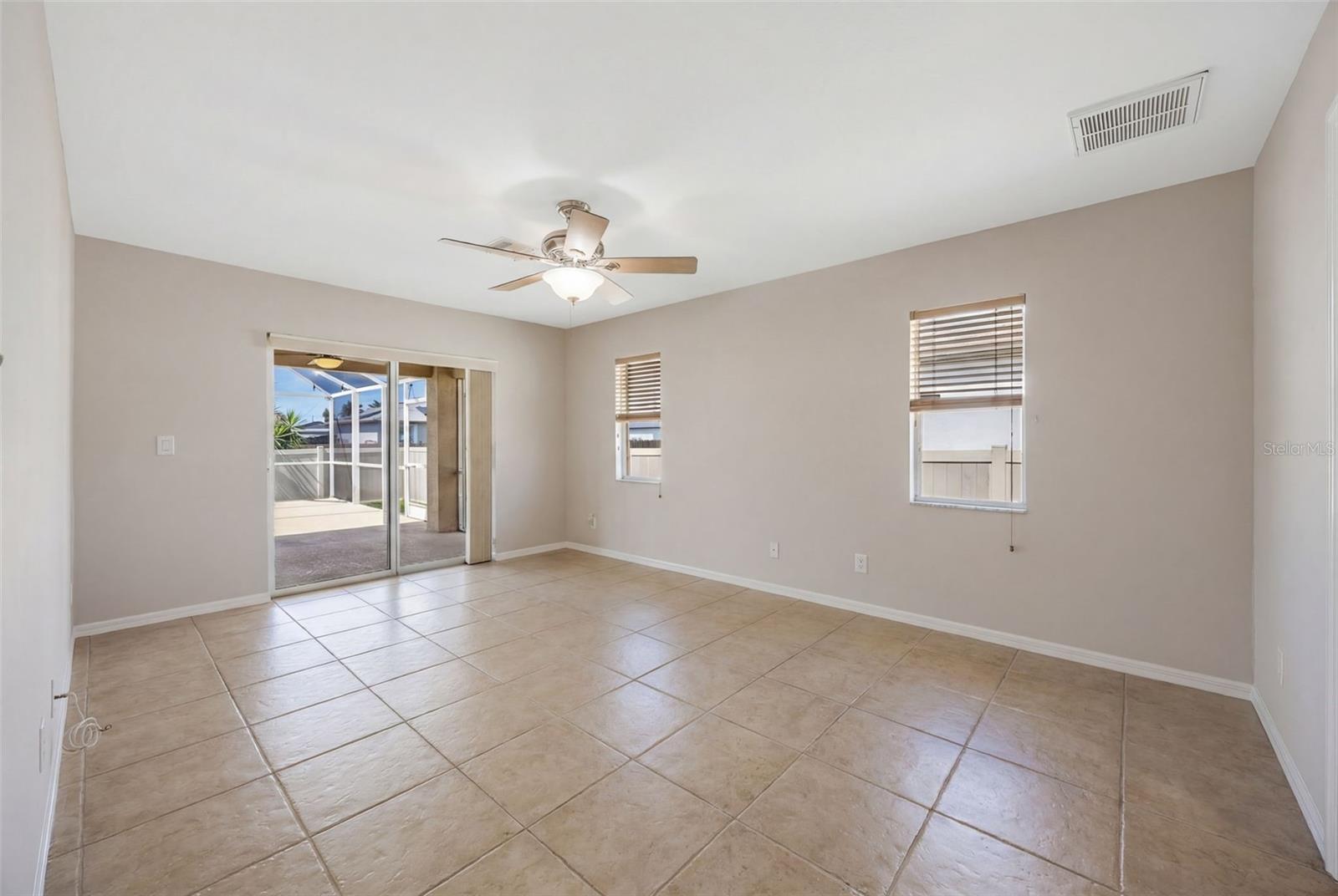 Image 29 of 45 For 2422 20th Place