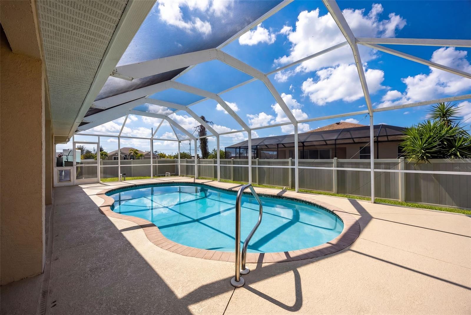 Image 38 of 45 For 2422 20th Place