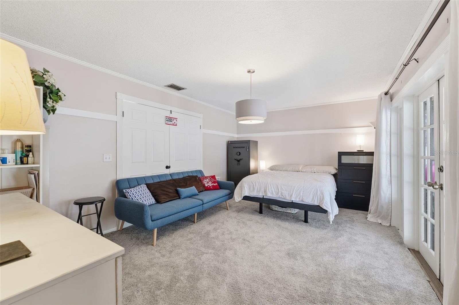 Listing photo id 16 for 12935 Rain Forest Street