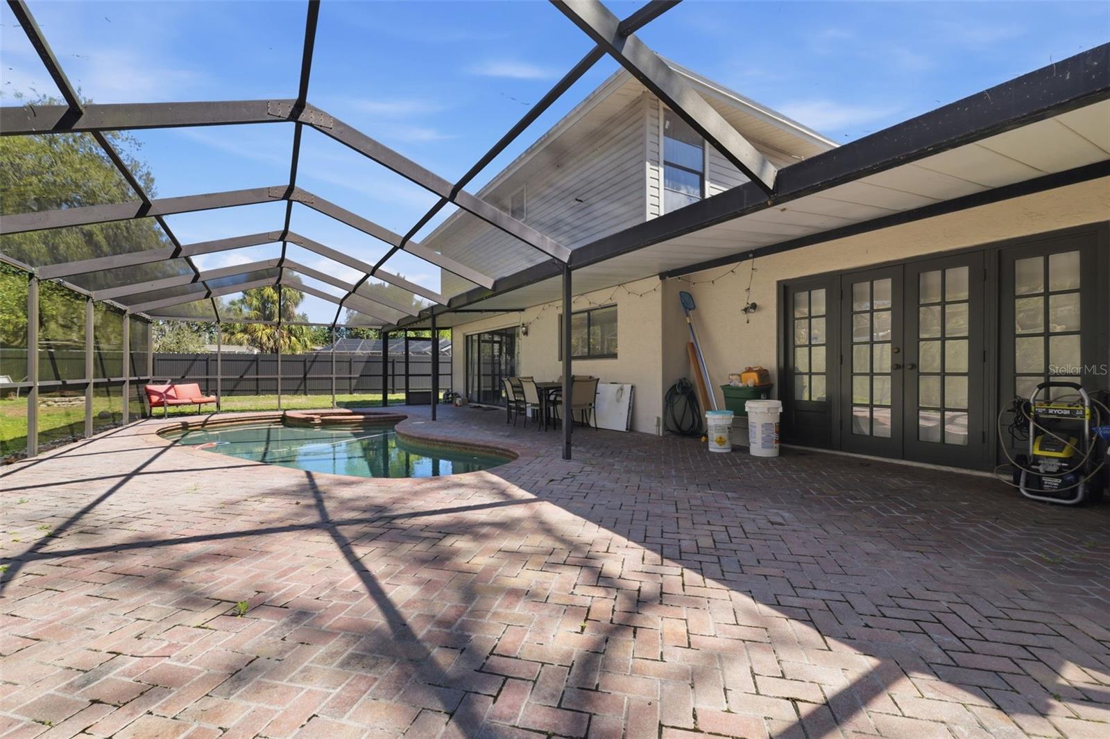 Listing photo id 35 for 12935 Rain Forest Street