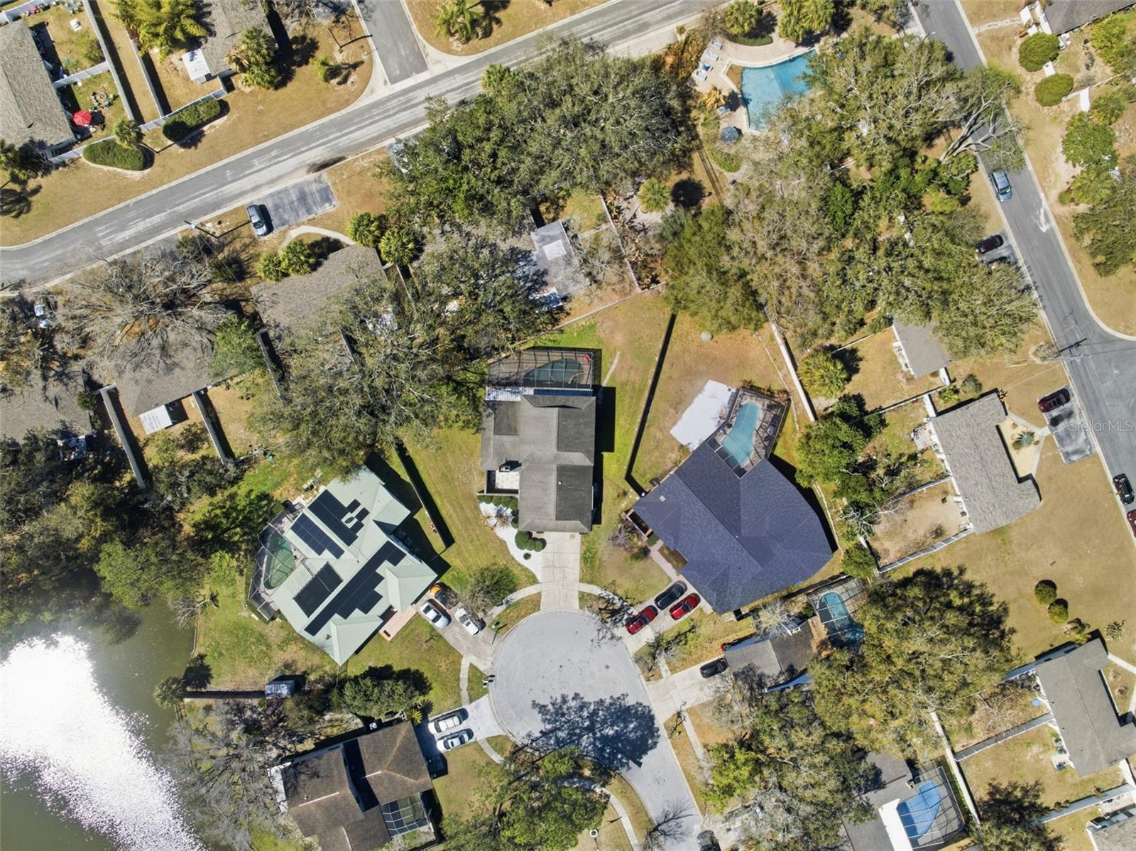 Listing photo id 45 for 12935 Rain Forest Street